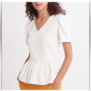 ANN TAYLOR Puff Sleeve Peplum Top in Winter White. Size Medium Petite